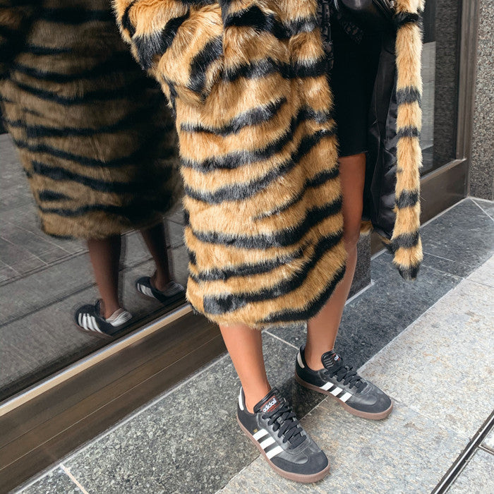 Faux Fur Coat With Tiger Pattern Fur And Long Artificial Hair Insane dress