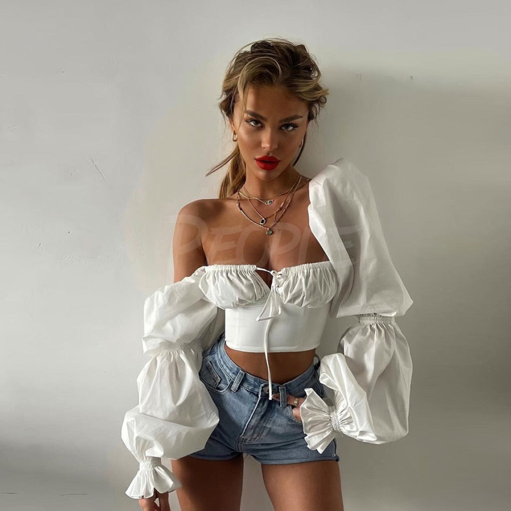 Romantic Top white MUST HAVE