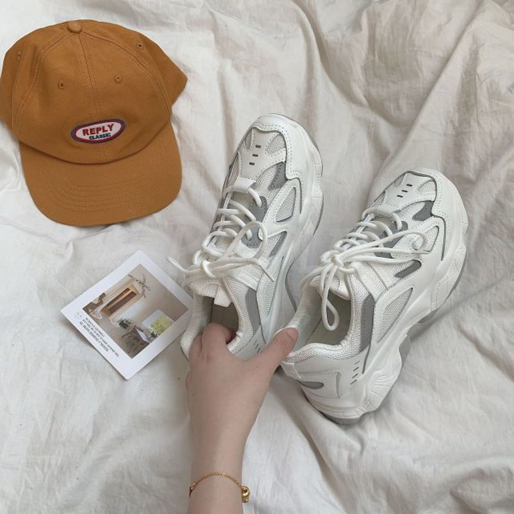 reflective shoes Anemone White MUST HAVE