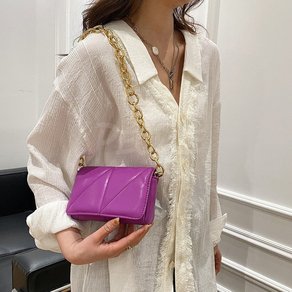 Mini bag Chain plum MUST HAVE