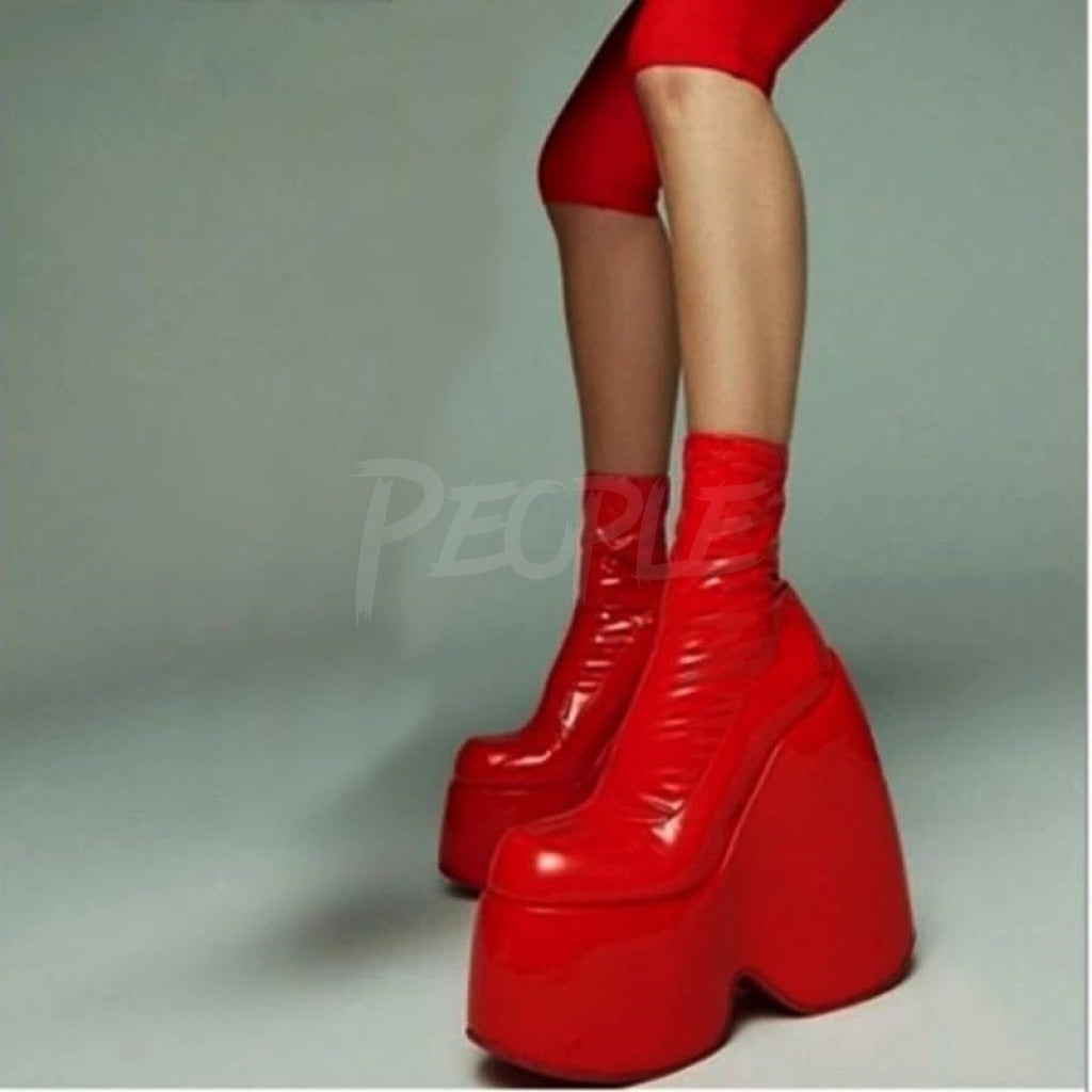 Platform Jennah Red MUST HAVE